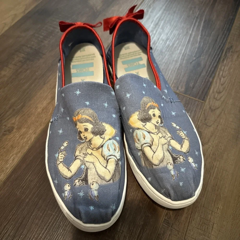 Toms X Disney Snow White Shoes Womens Size 8 Alpargata Seven Dwarfs Canvas‎ Bow